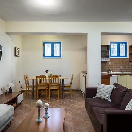 Villa Nina With Private Plunge Pool, 5Km To Corfu Town 外观 照片